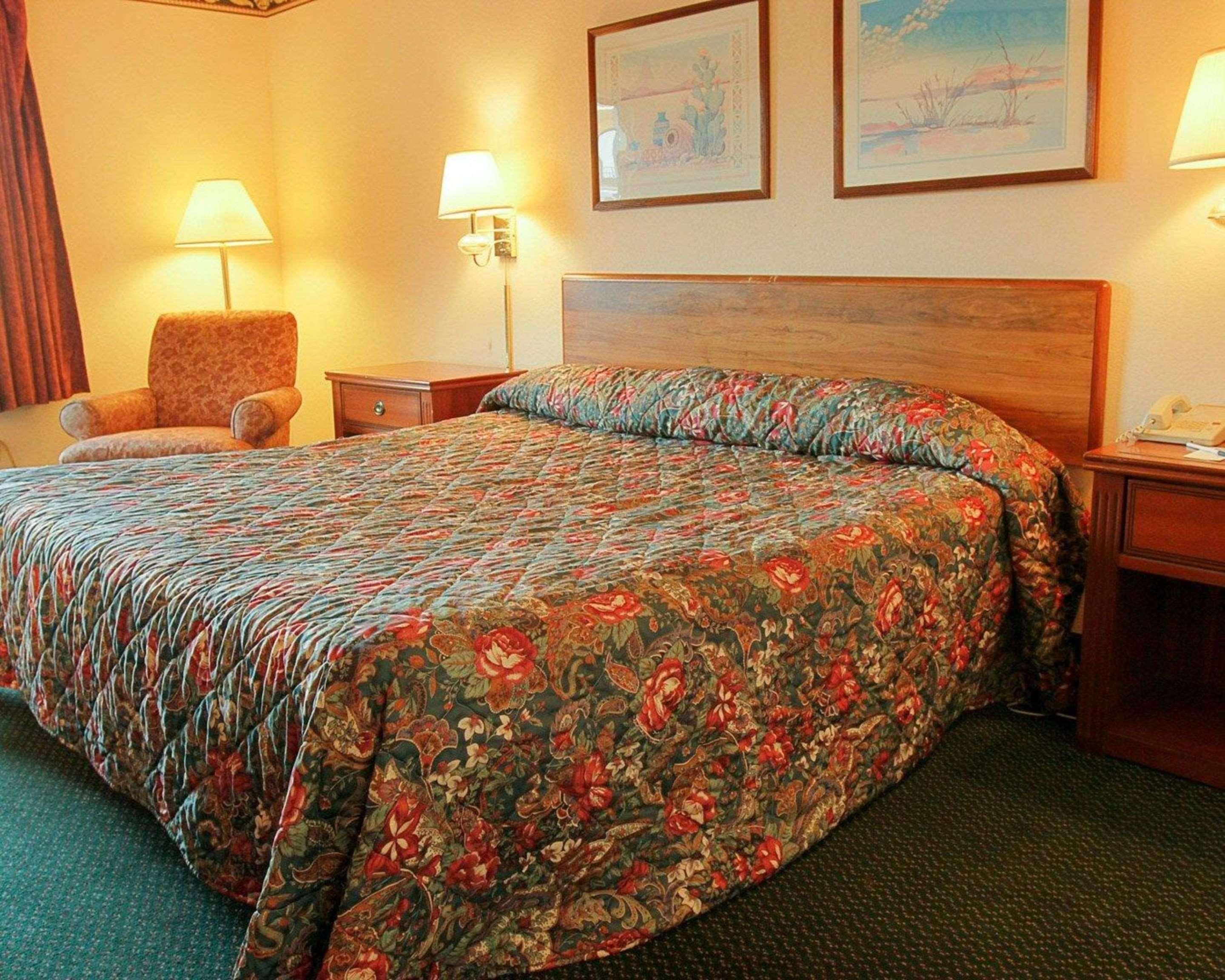 Rodeway Inn Greenwood Eksteriør billede