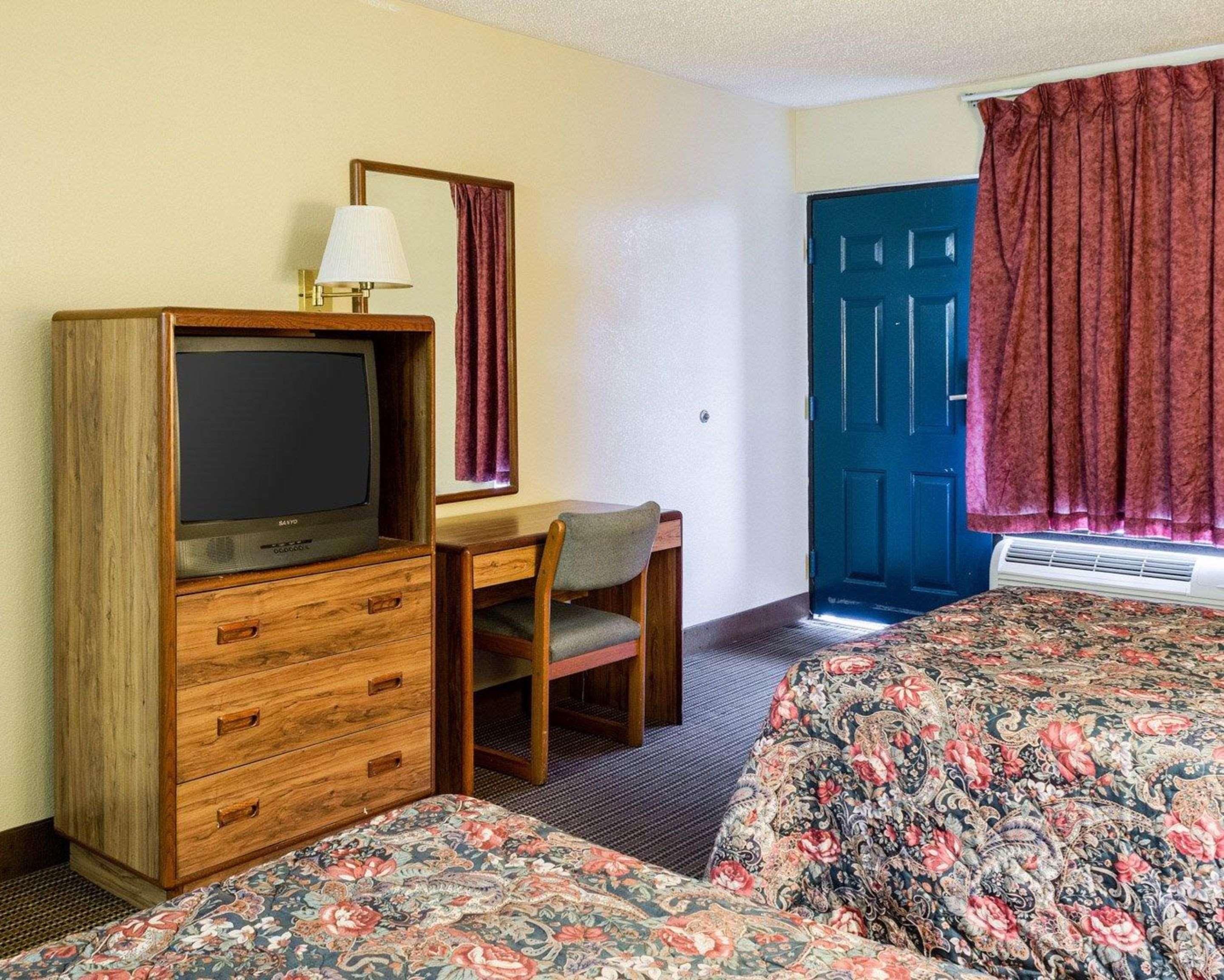 Rodeway Inn Greenwood Eksteriør billede