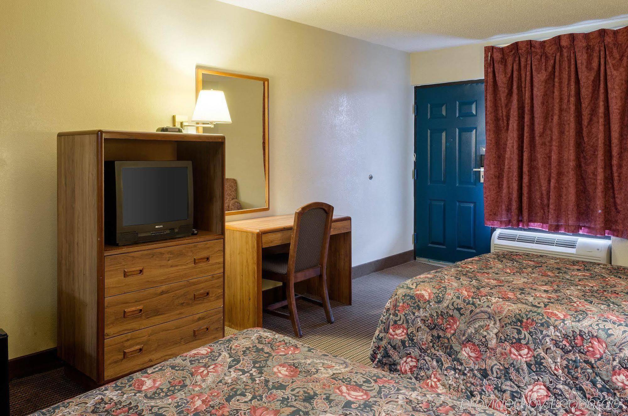 Rodeway Inn Greenwood Eksteriør billede